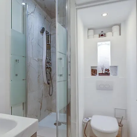 347 Lombards Terrasse - Superbe Appartement, * Paris